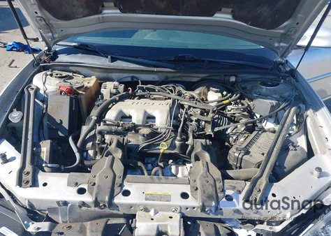 2002 Pontiac Grand Prix Se z USA, uszkodzony, nr VIN 1G2WK52J82F105381